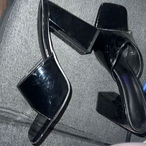 Black gorgeous box heel slippers